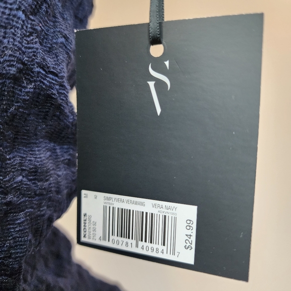 Simply Vera Wang Navy Blue Short Sleeved Top NWT - Picture 8 of 9